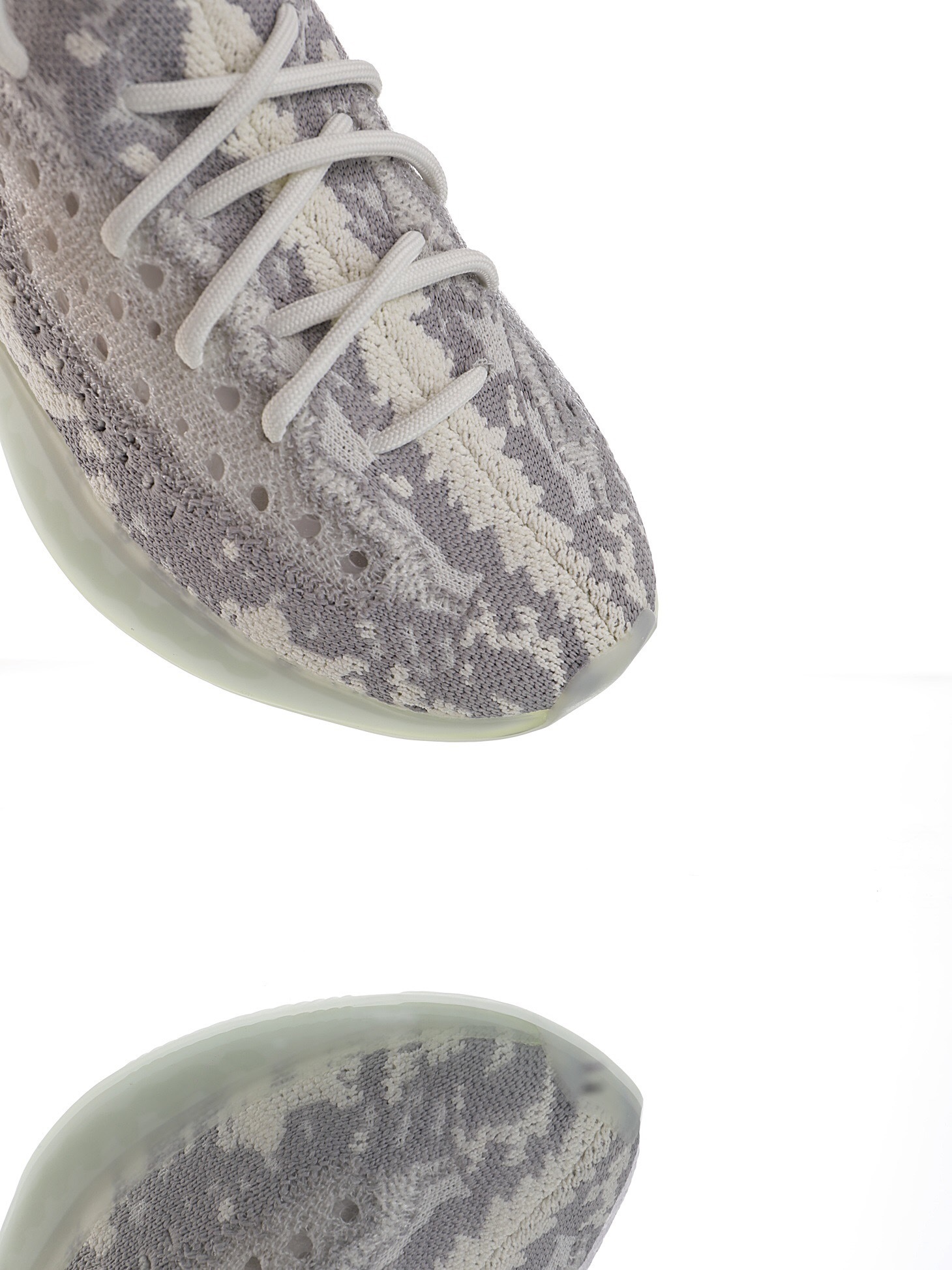 Yeezy Boost 380 Sneaker FV3260 - Image 6
