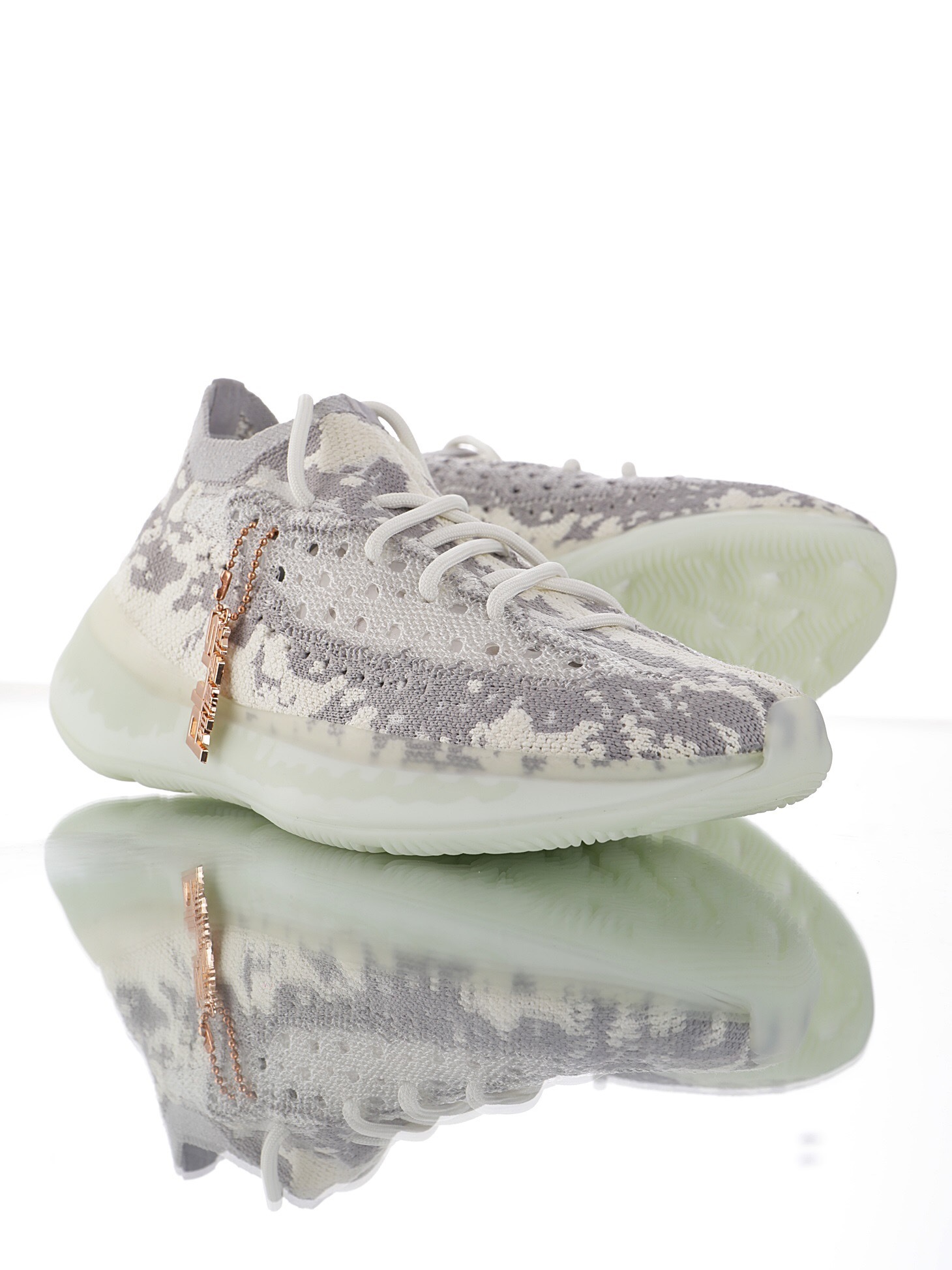 Yeezy Boost 380 Sneaker FV3260 - Image 9
