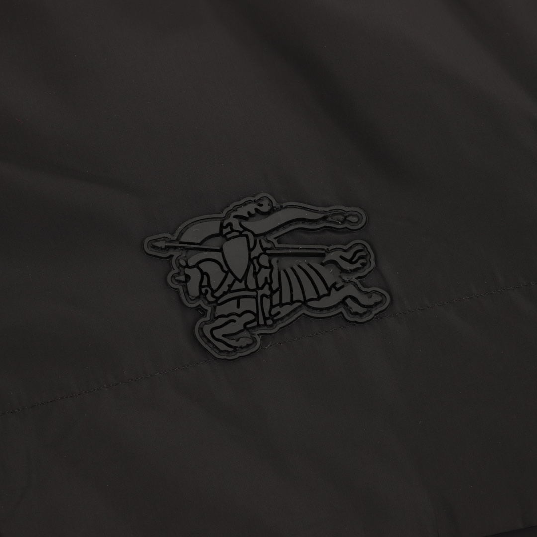 BURBERRY Outwear 48-56 340202605210875_129 - Image 4