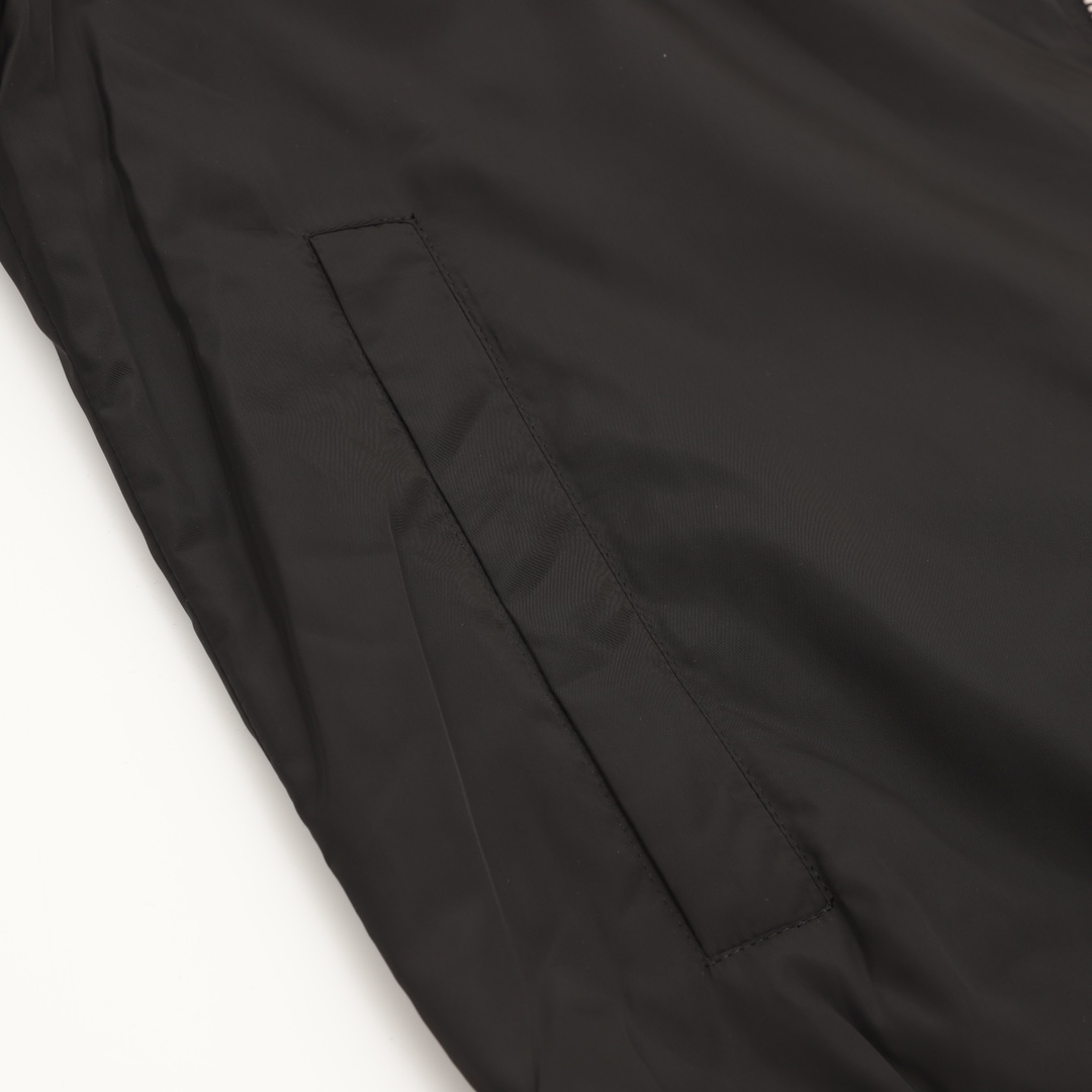 BURBERRY Outwear 48-56 340202605210875_129 - Image 6