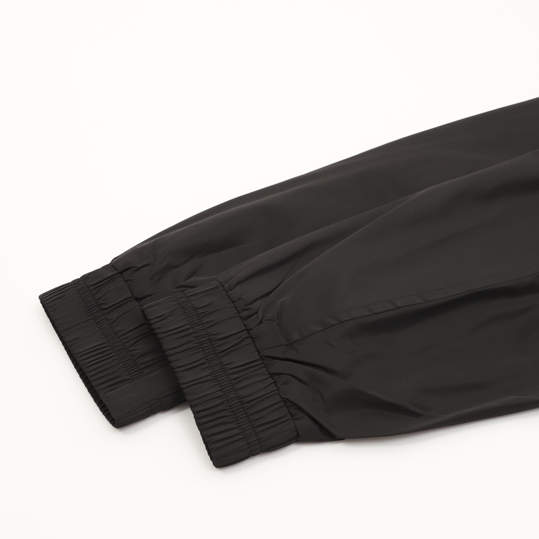 BURBERRY Outwear 48-56 340202605210875_129 - Image 8