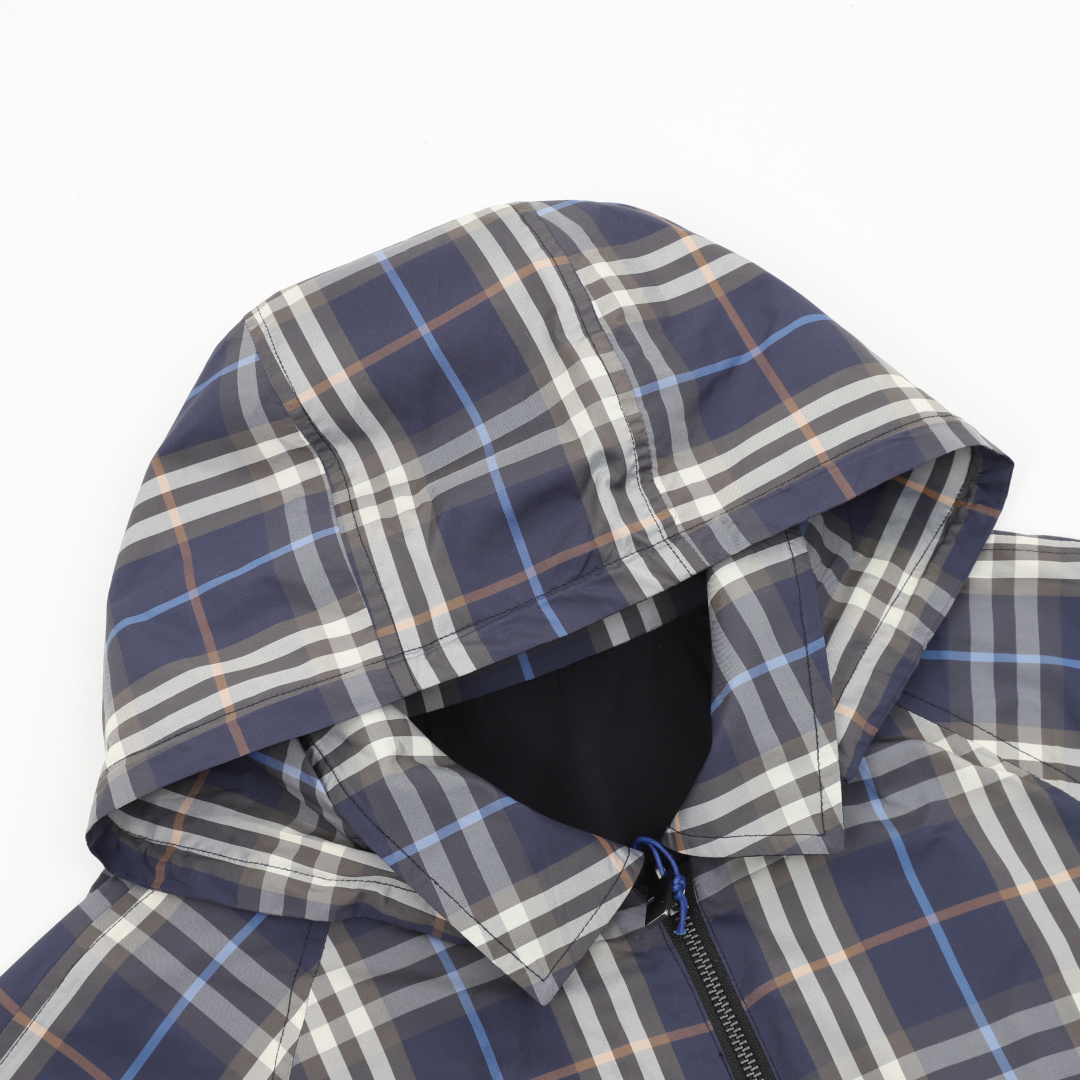 BURBERRY Outwear S-L 390202605210422_149 - Image 3