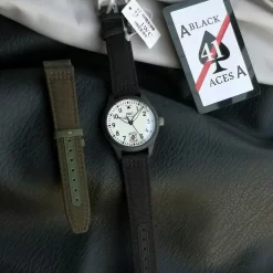 IWC Pilot Automatic IW326905 (White Dial) 40mm 1100202605290211_379