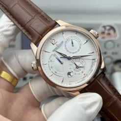 Alternative view of JAEGER LECOULTRE Master Automatic Q1428421 (Silver Dial) 42mm TWA 1200202605290128_409