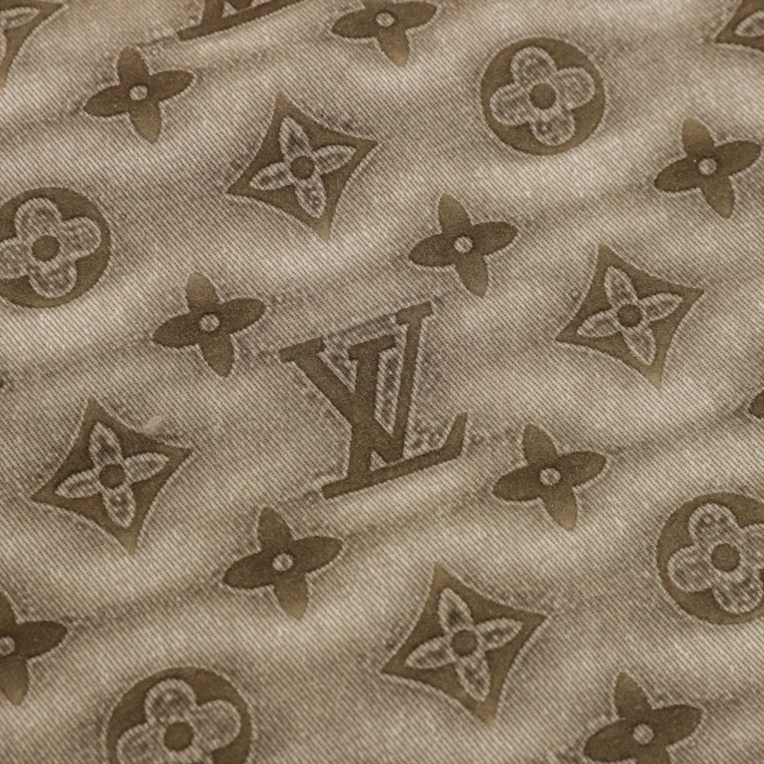 LOUIS VUITTON Trousers & Shorts Polyester XS-L 140202605291108_79 - Image 5