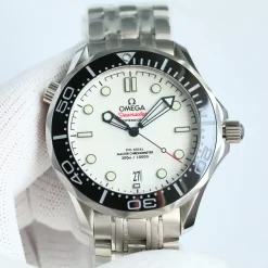 Alternative view of OMEGA Seamaster Automatic 21030422004001 (White Dial) 42mm 800202605290243_289