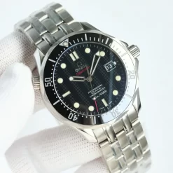 Alternative view of OMEGA Seamaster Automatic PB1 (White-Black-Blue Dial) 41mm 800202605290244_289