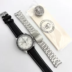 OMEGA Speedmaster Automatic Snoopy Anniversary (White-Black Dial) 40mm 2100202605290129_669