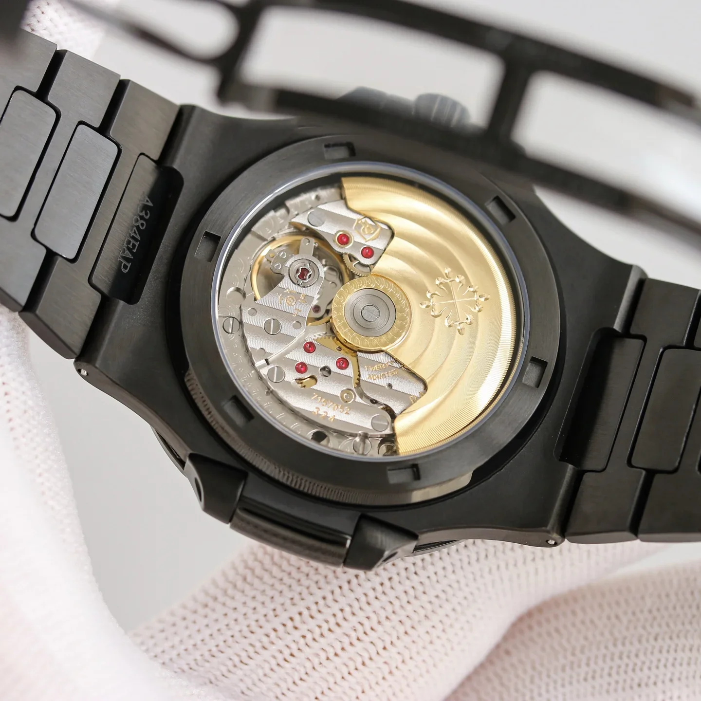 PATEK PHILIPPE Nautilus Automatic 5711 (Red-Pink Dial) 40mm GR 1300202605290281_439 - Image 8