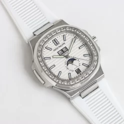 Alternative view of PATEK PHILIPPE Nautilus Automatic 57111A-010 (White Dial) 40mm 1450202605290285_479