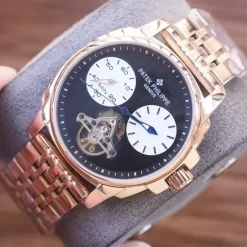 Alternative view of PATEK PHILIPPE Nautilus Automatic 5712 (Brown-Black-Green-White-Blue Dial) 40mm 450202605290255_189