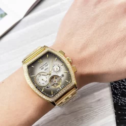 Alternative view of PATEK PHILIPPE Nautilus Automatic 5712 (Red-Gold-Silver-Blue Dial) 40mm PF 680202605290143_259