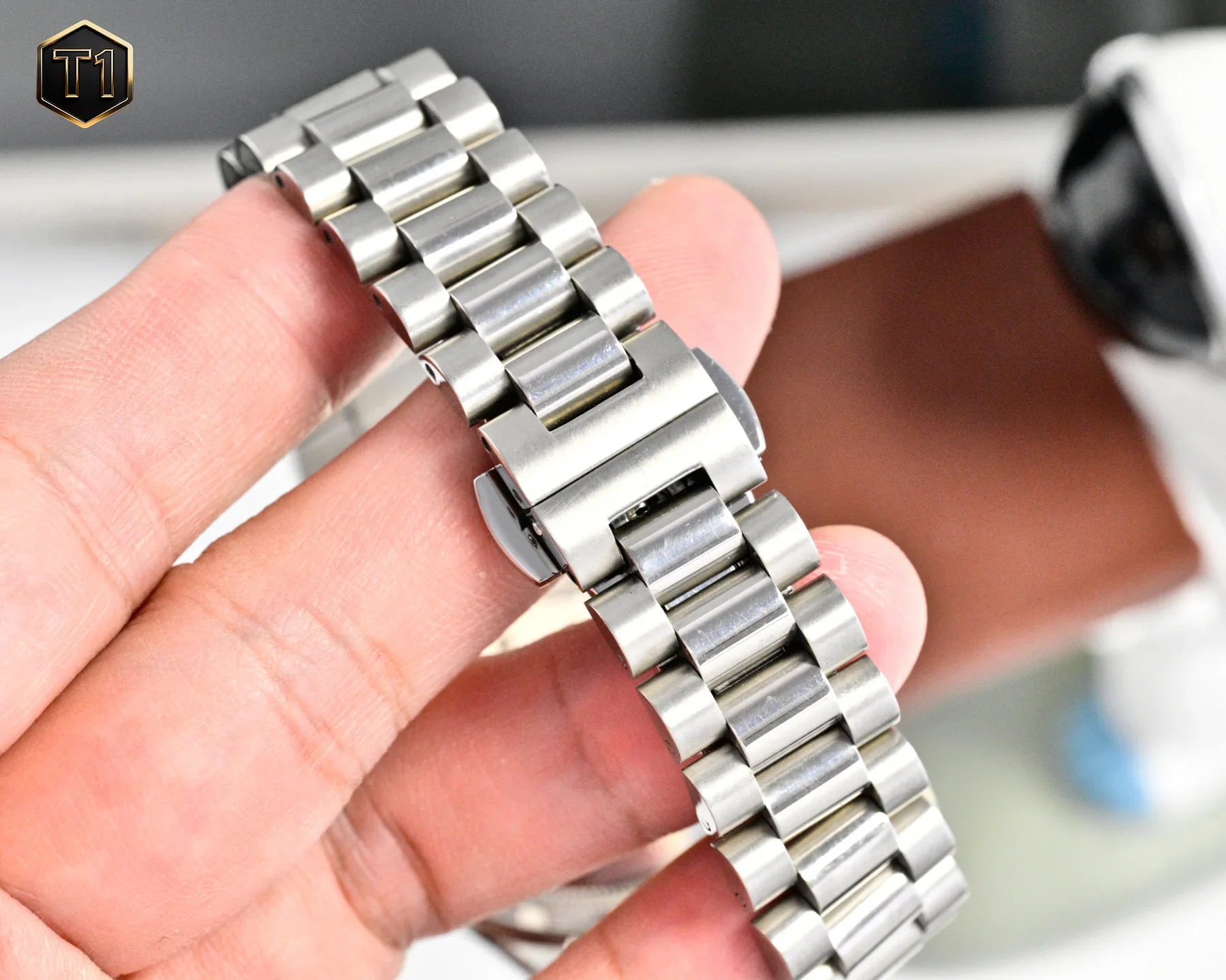 ROLEX Datejust Automatic (Black-White Dial) 40mm 875202605290320_319 - Image 7