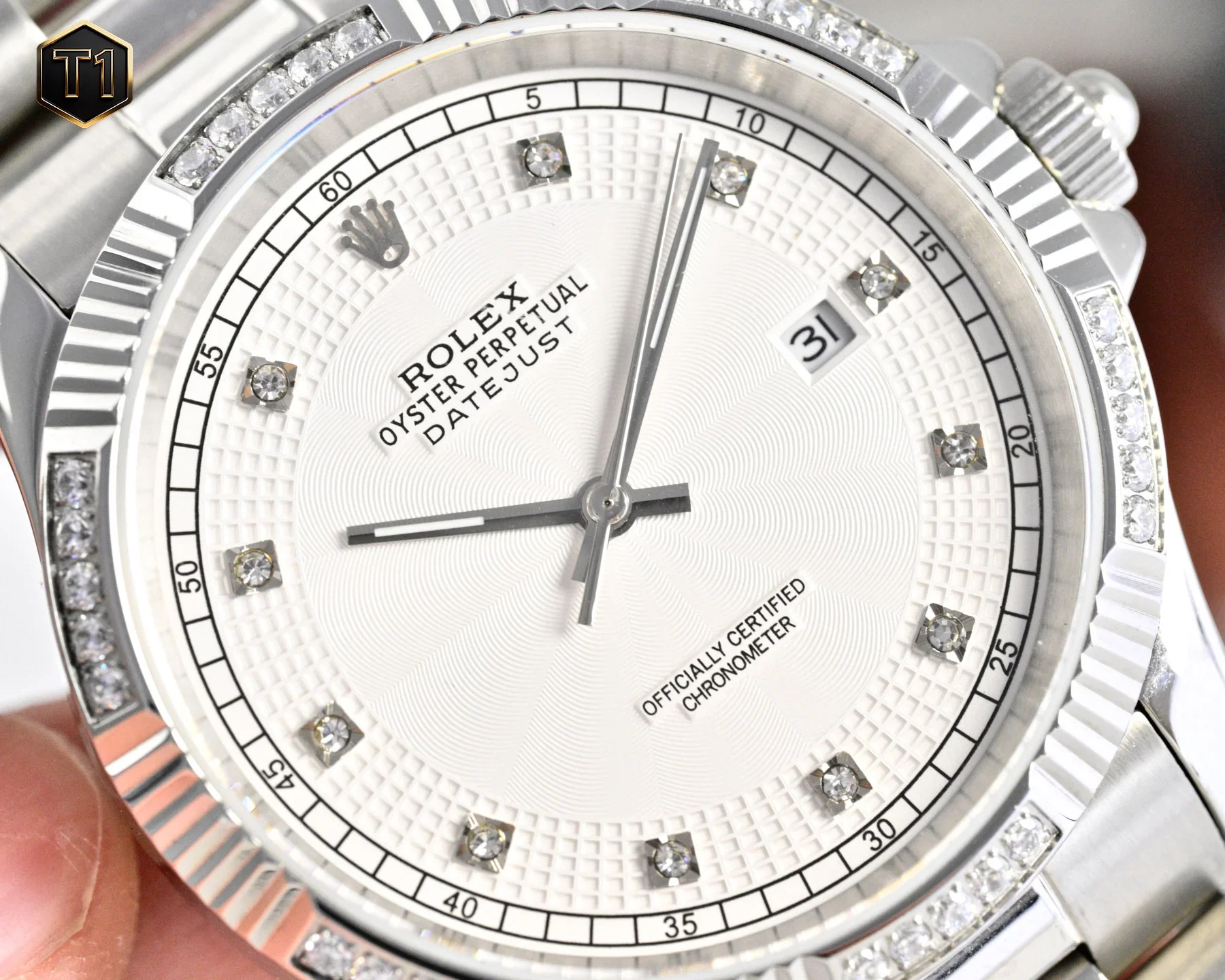 ROLEX Datejust Automatic (Black-White Dial) 40mm 875202605290320_319 - Image 9