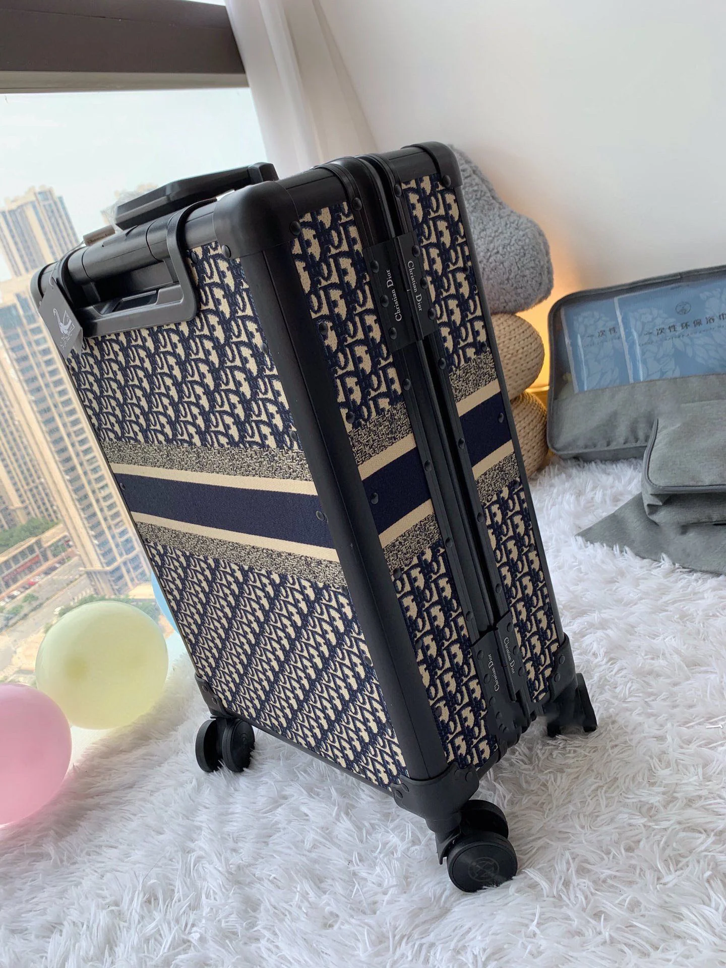 DIOR Suitcases 20inch 37x21x57cm 72.5x45x31cm 500202606230011_159 - Image 3