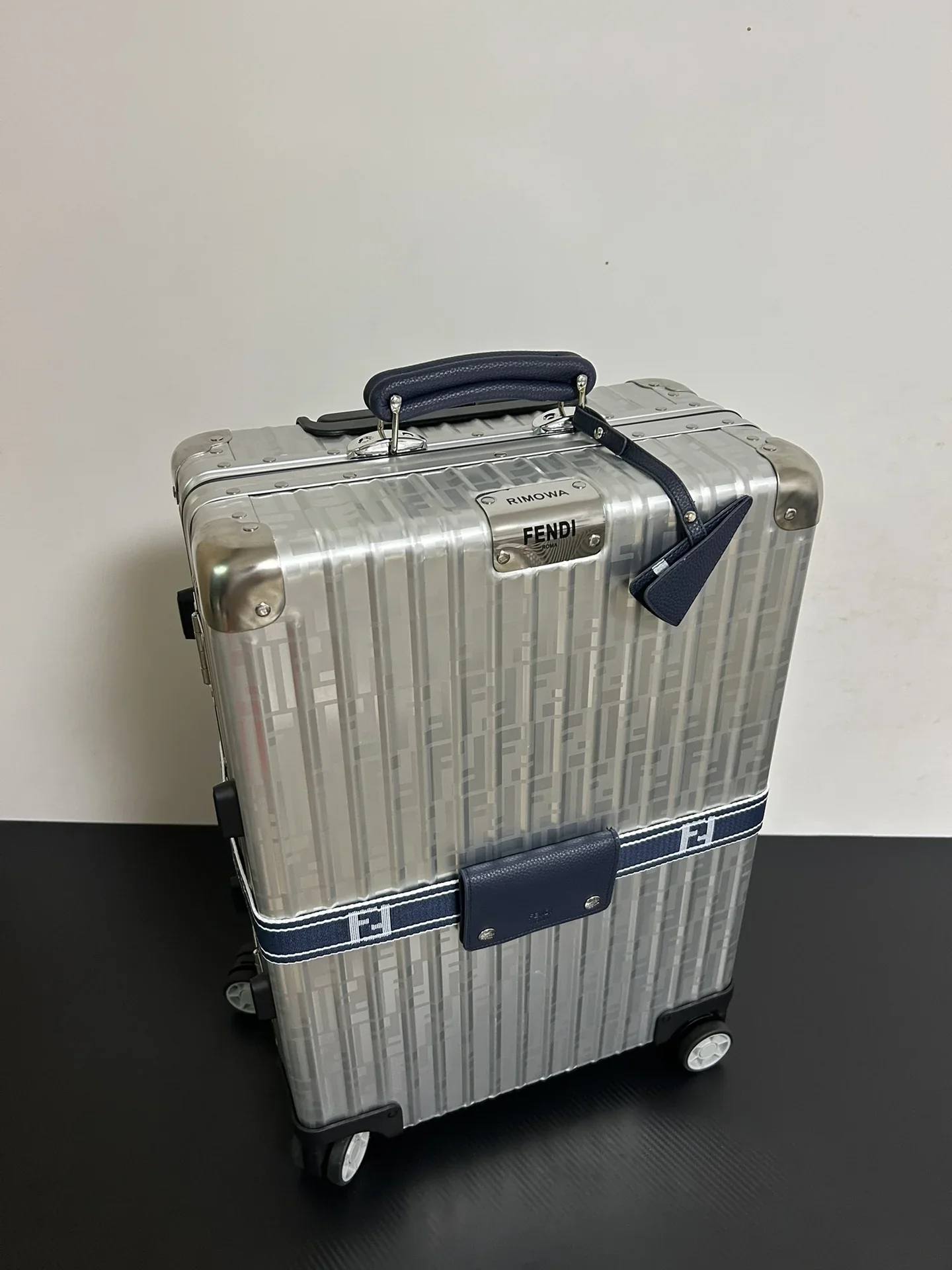 FENDI Suitcases 20inch 800202606230040_249 - Image 2
