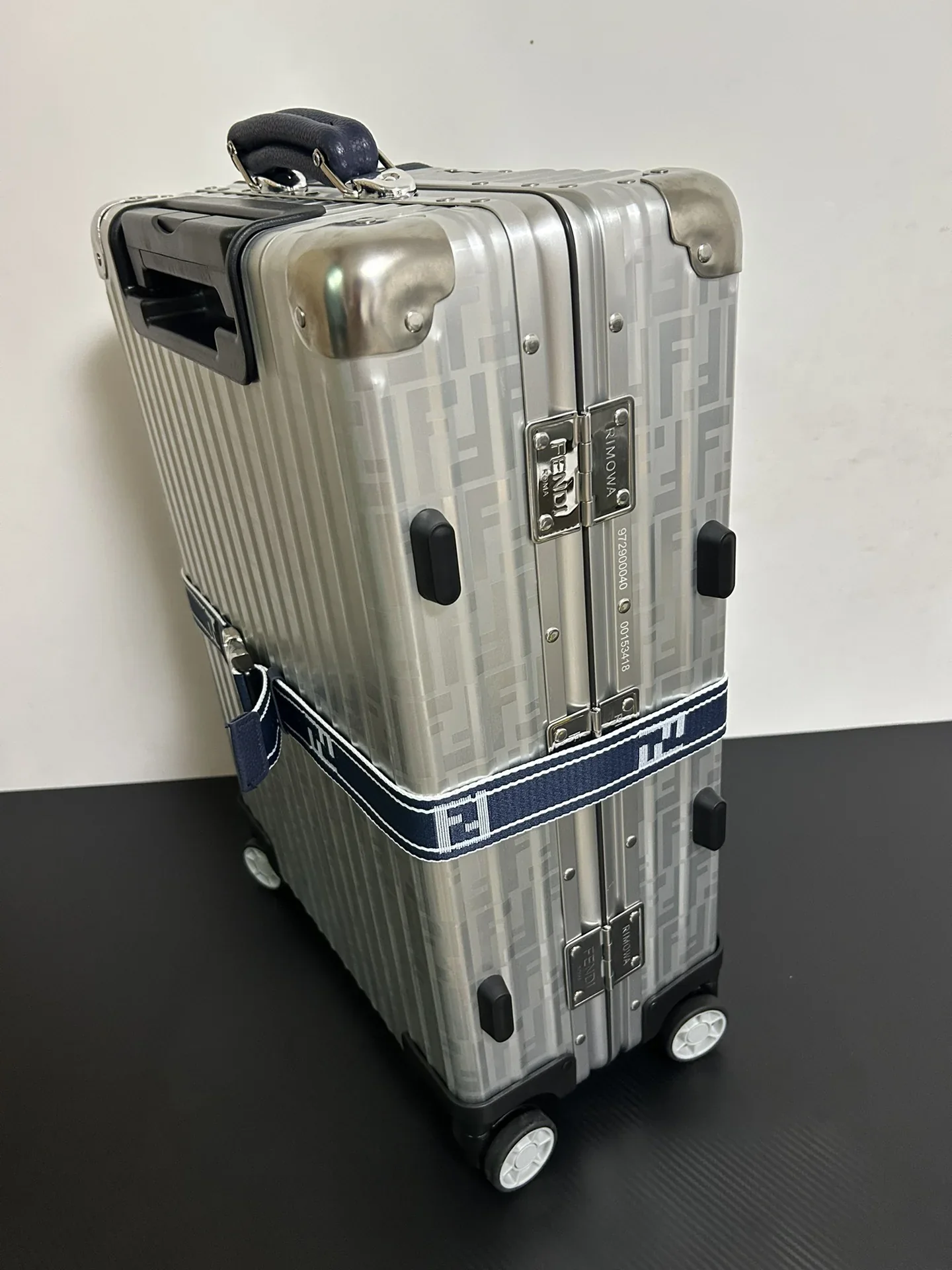 FENDI Suitcases 20inch 800202606230040_249 - Image 3