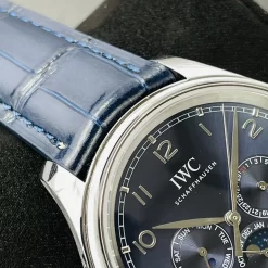 Alternative view of IWC Portugieser Automatic (Blue-Black Dial) 40mm 1650202606040396_539