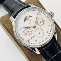 Alternative view of IWC Portuguese Automatic (White Dial) 40mm 1950202606040536_619