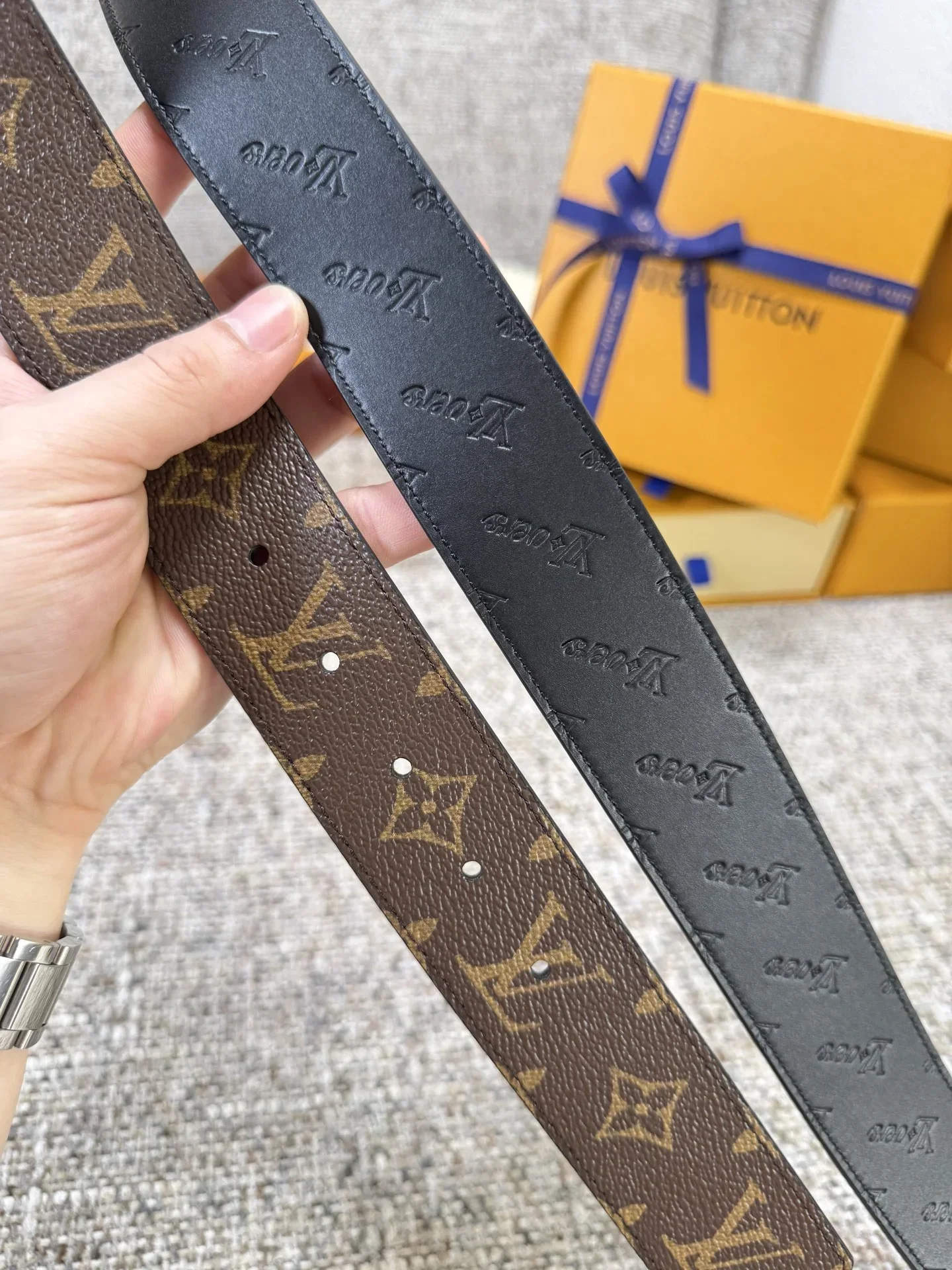 LV Belts Unisex 160202606030125_79 - Image 4