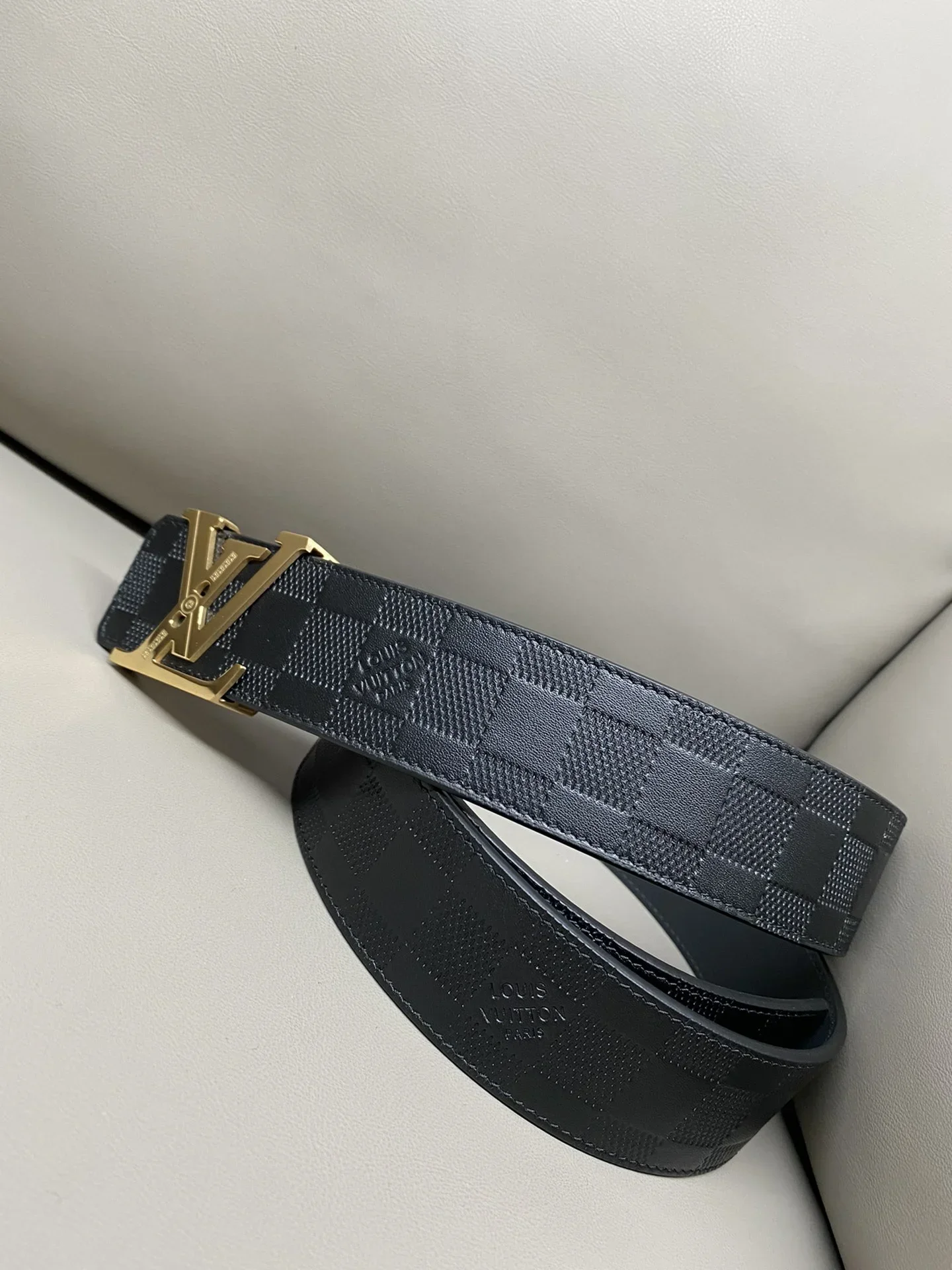 LV Belts Unisex 170202606030134_79 - Image 2