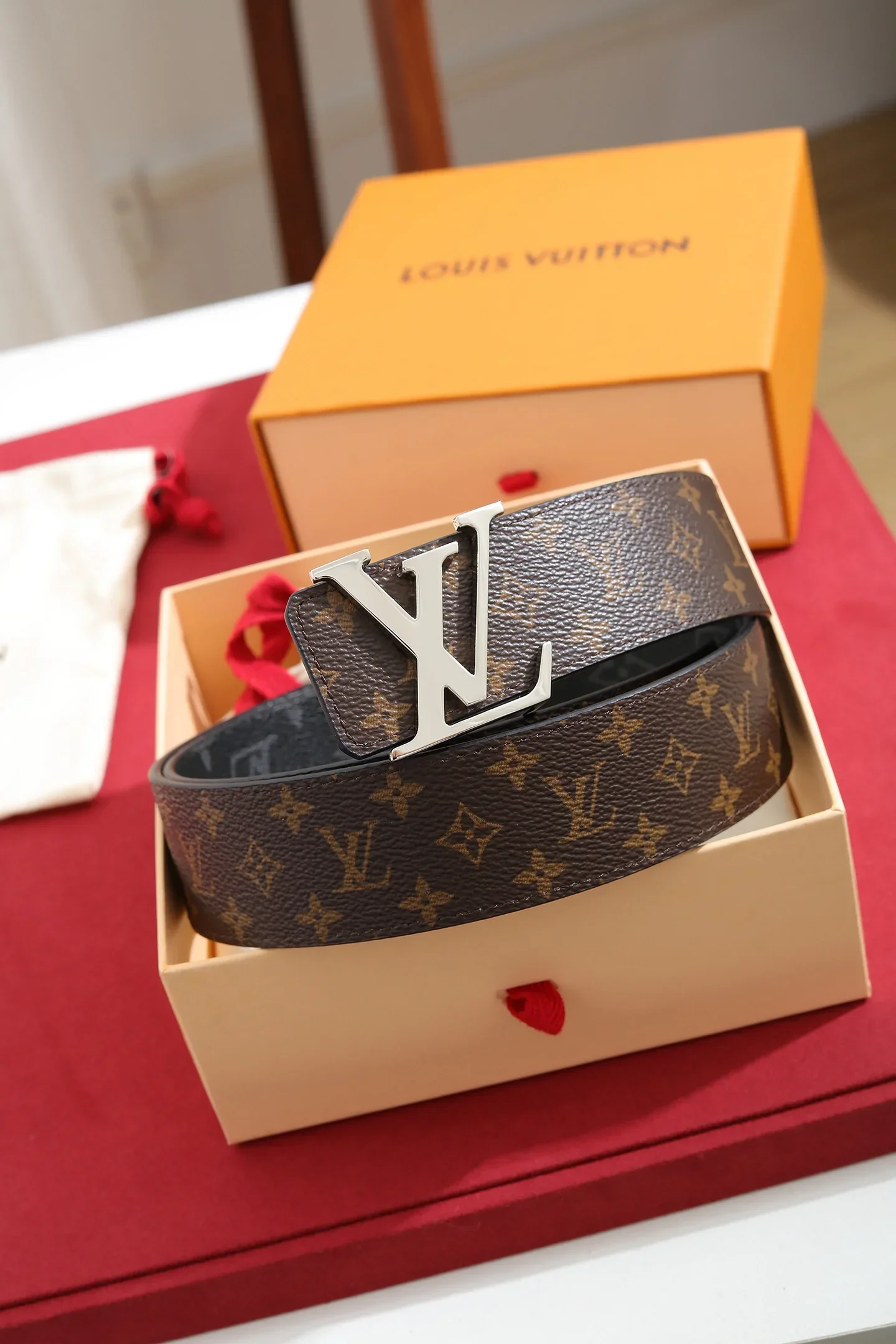 LV Belts Unisex 40202606030131_79