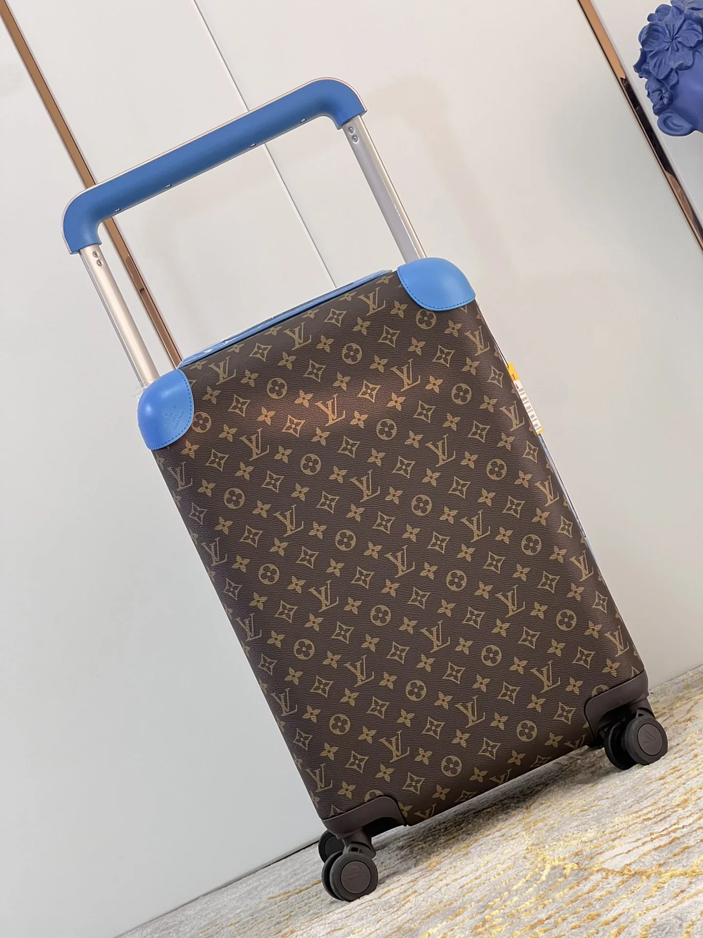 LV Suitcases 35x23x55cm 1000202606230060_309