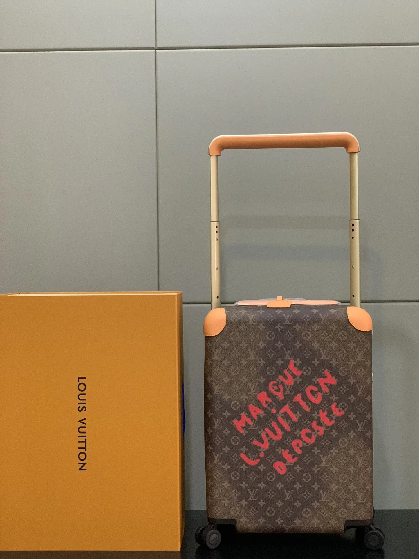 LV Suitcases 38x55x21cm,20inch 1000202606230067_309 - Image 8