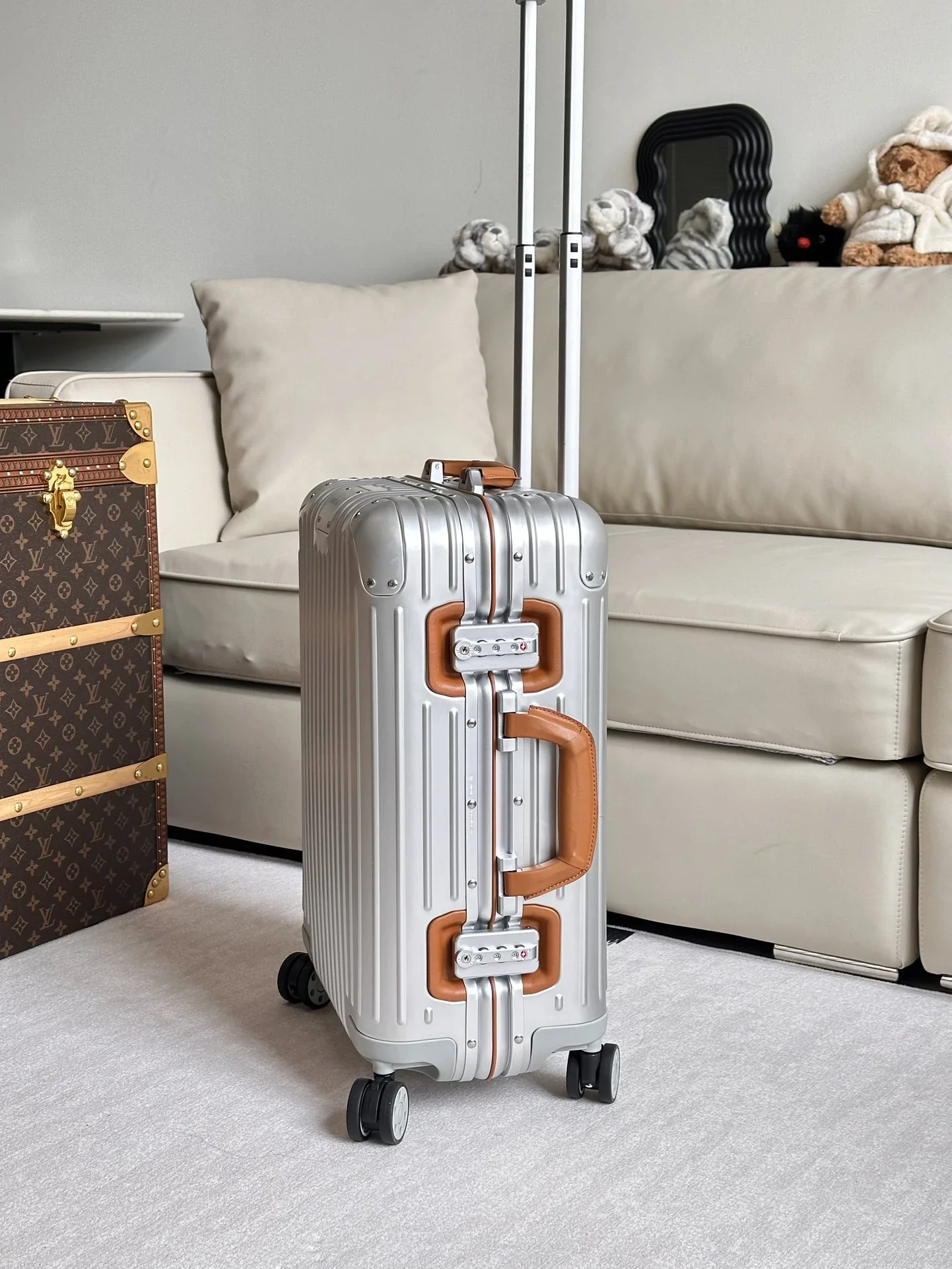 RIMOWA Suitcases 21inch 600202606230078_189 - Image 2