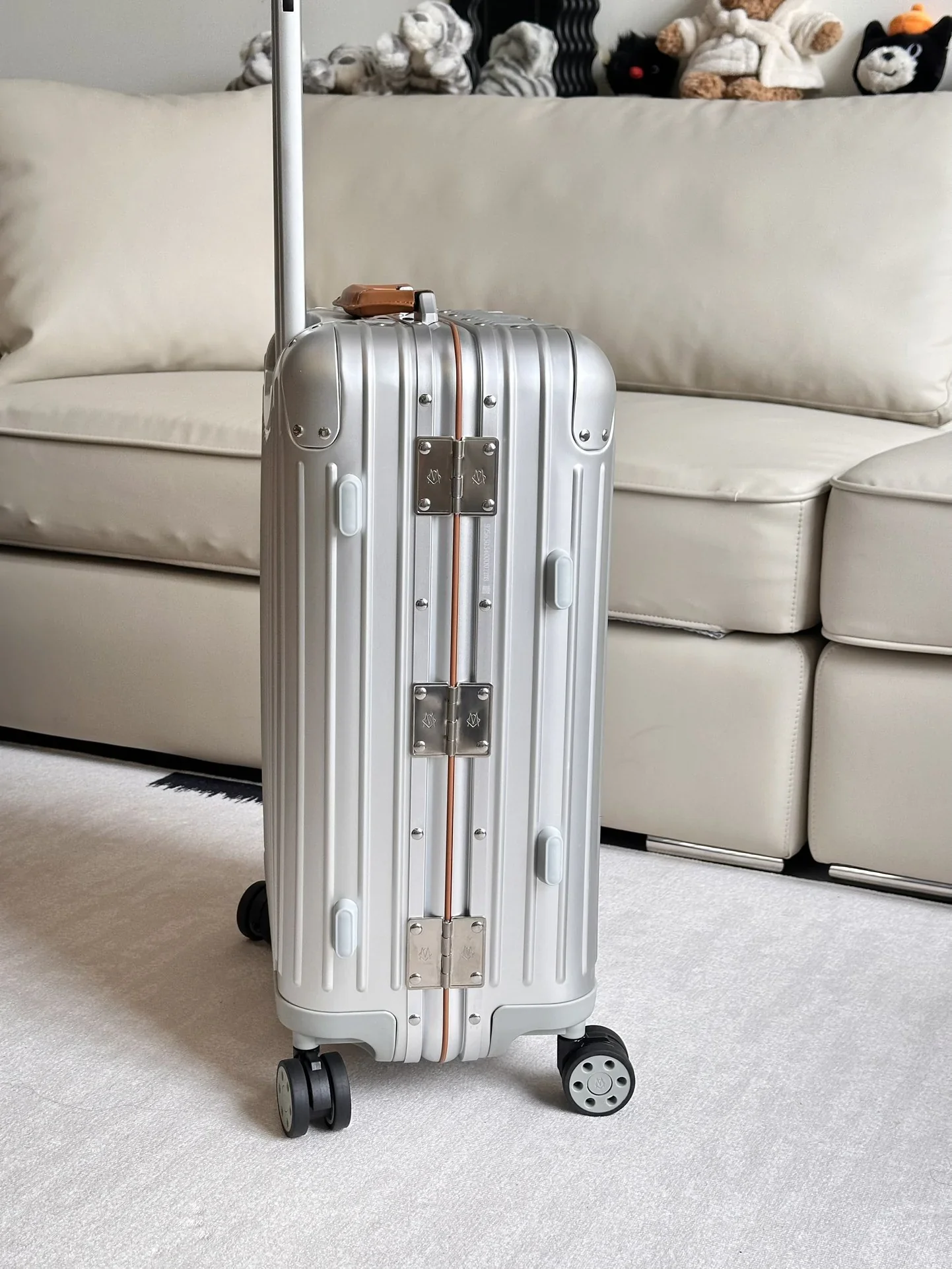RIMOWA Suitcases 21inch 600202606230078_189 - Image 4