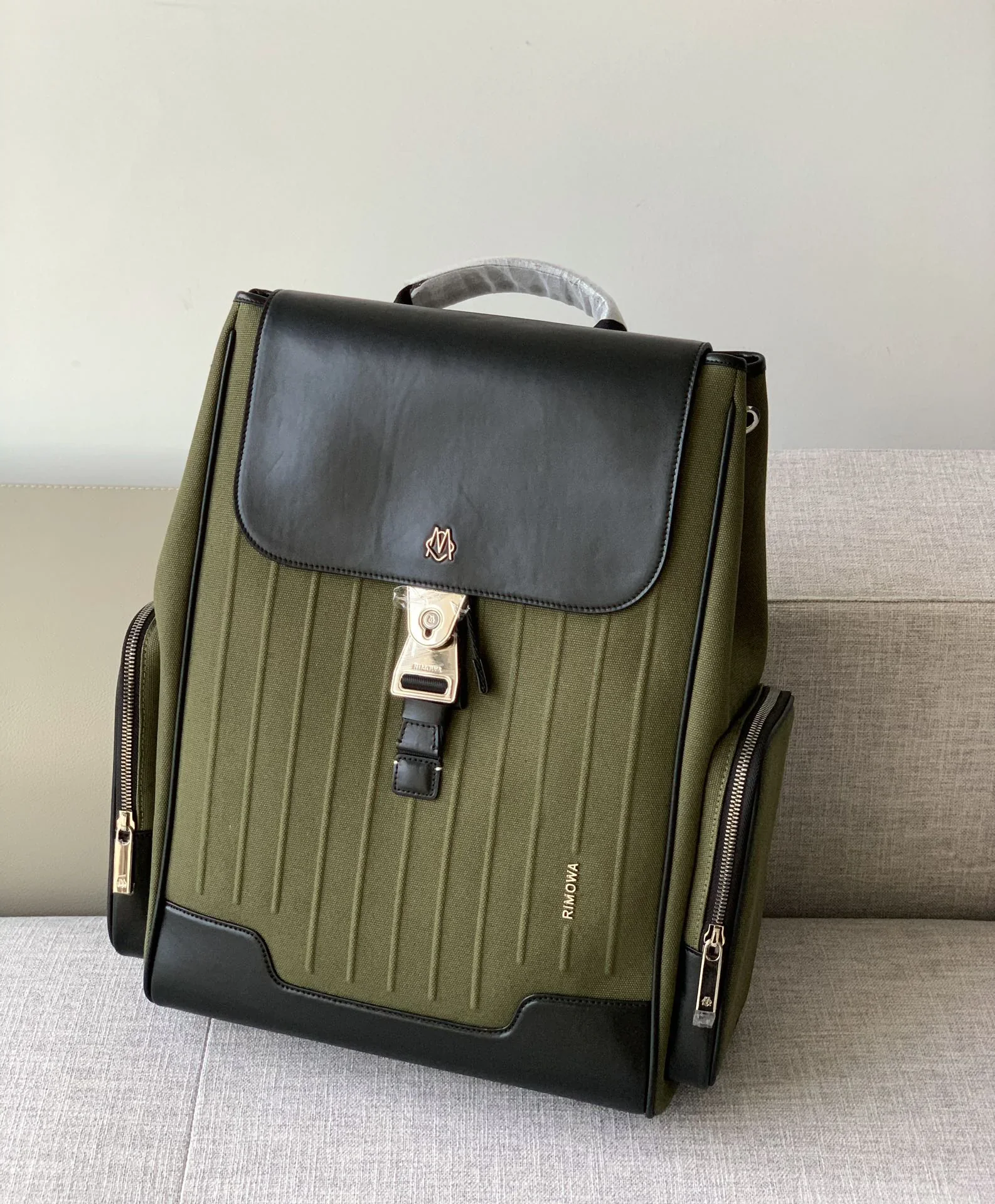 RIMOWA Uncategorized Luggage & Trunks 700202606230090_219