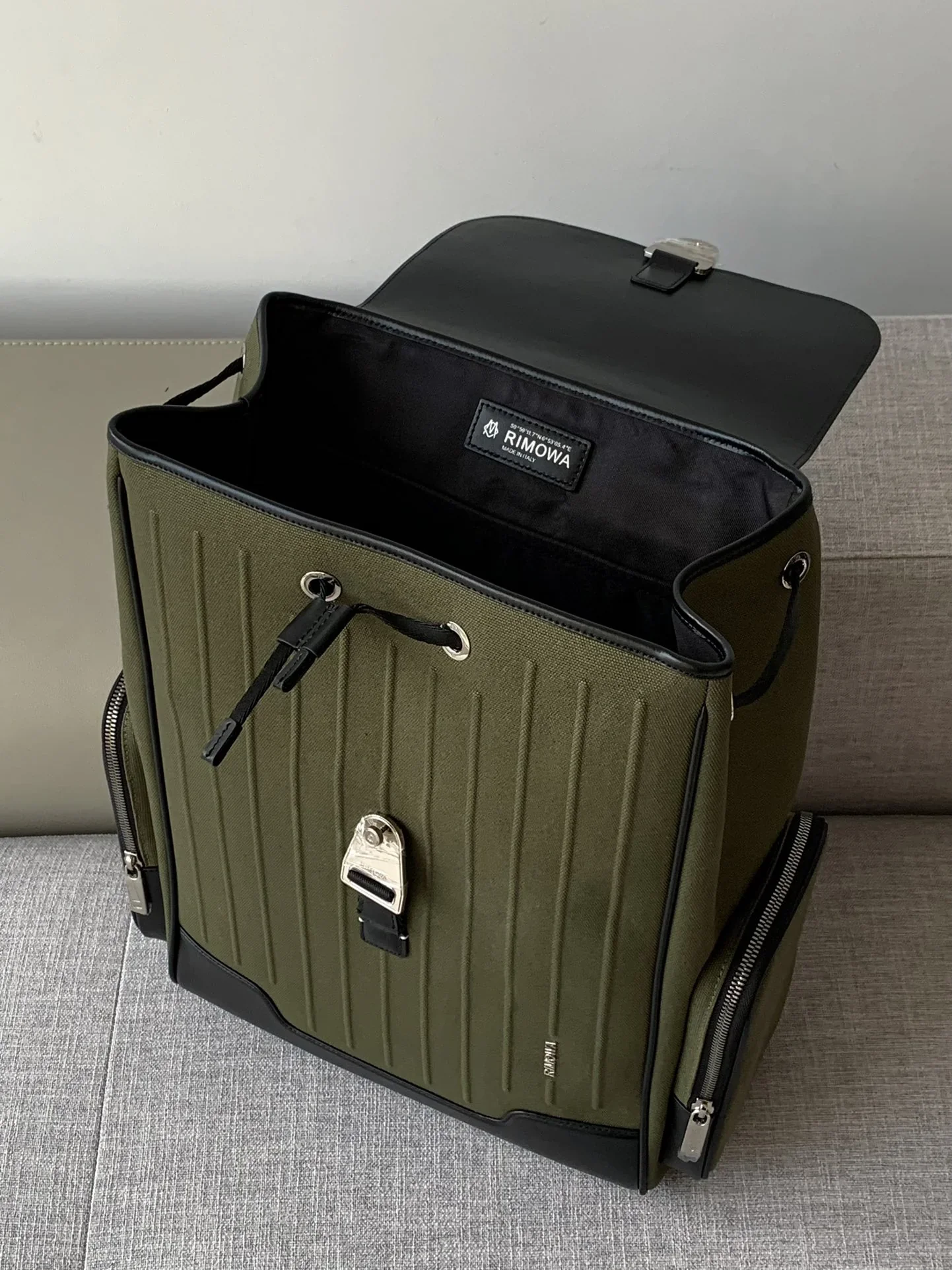 RIMOWA Uncategorized Luggage & Trunks 700202606230090_219 - Image 7