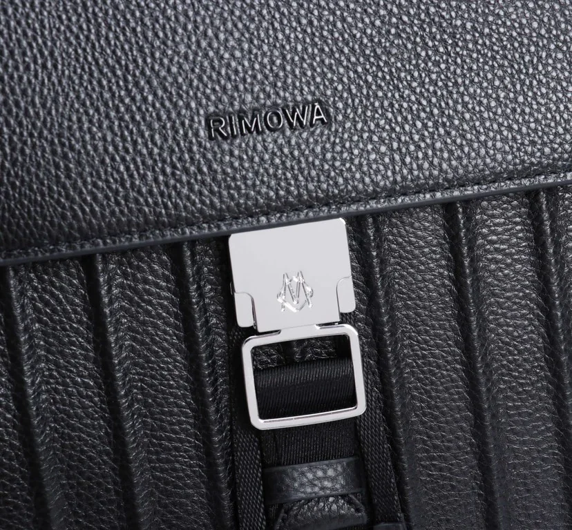 RIMOWA Uncategorized Luggage & Trunks 850202606230092_269 - Image 2