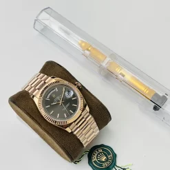 ROLEX Day-date Automatic (Black Dial) 40mm 1900202606040406_609