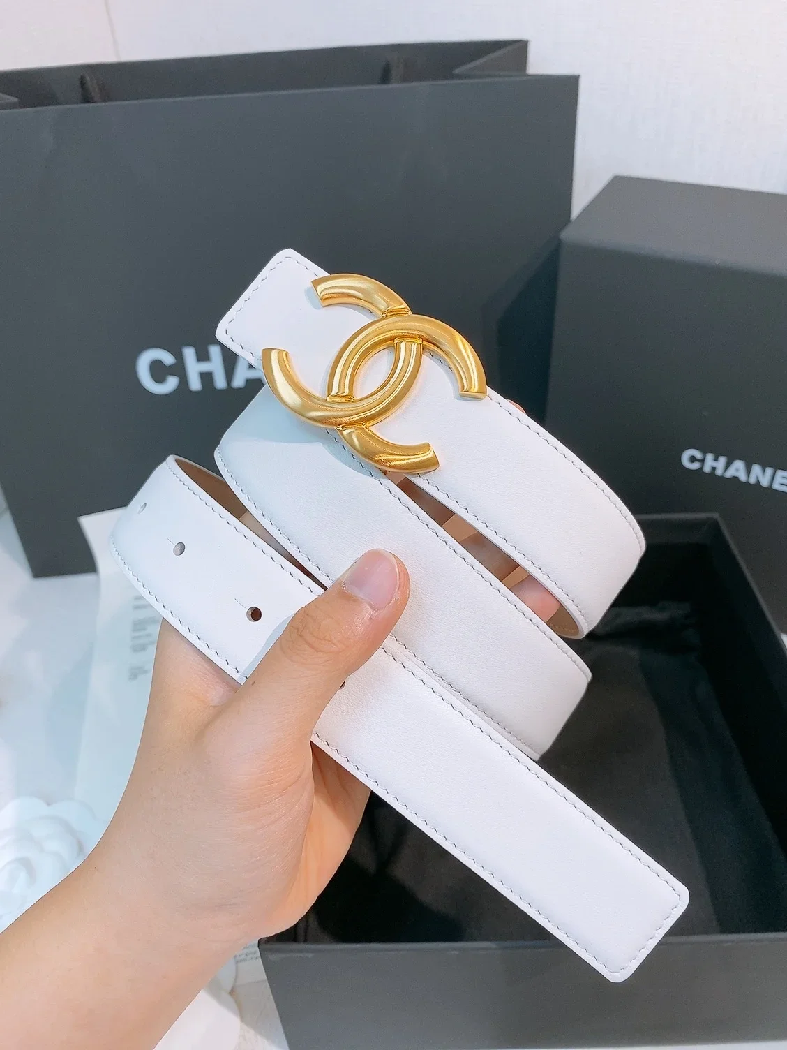 Alternative view of CHANEL Belts Calfskin Leather (White) 3.0cm Width 160202607050124