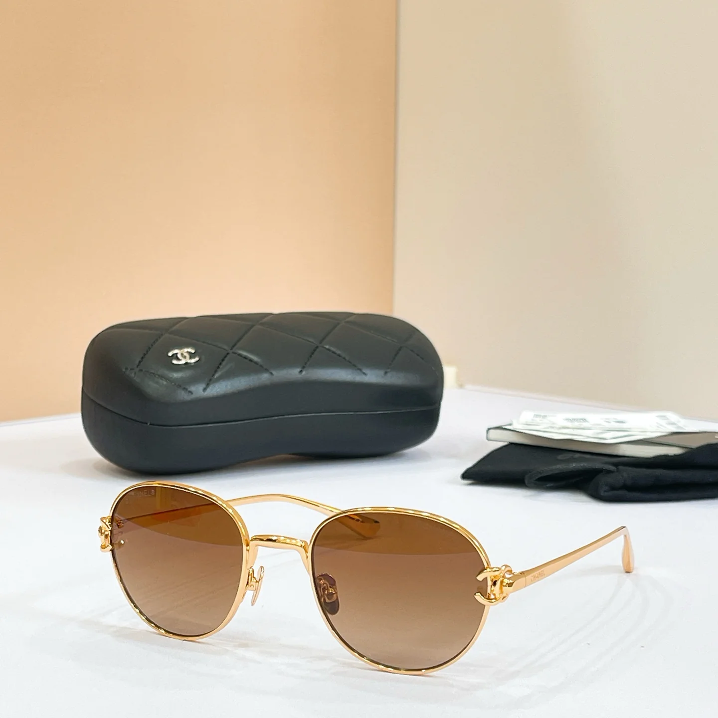 CHANEL Glasses & Sunglasses 125202607020018