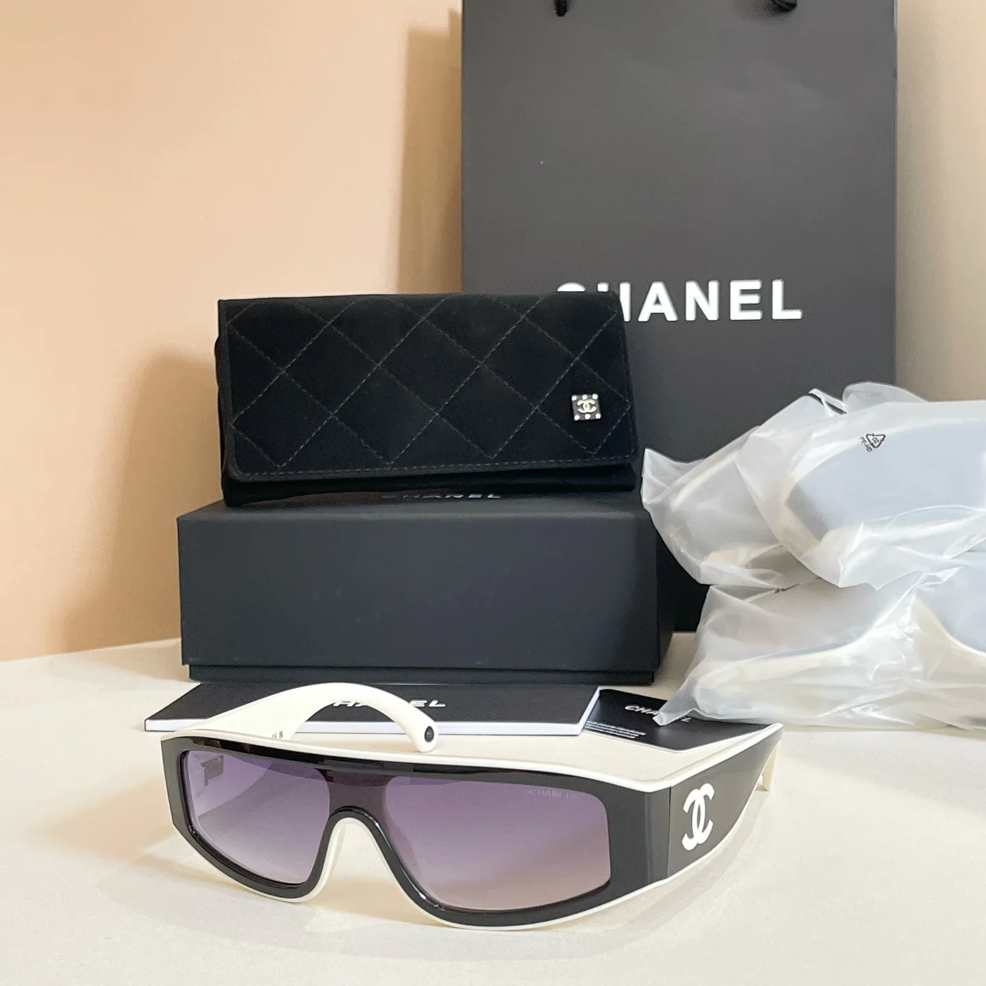 CHANEL Glasses & Sunglasses 135202607020203