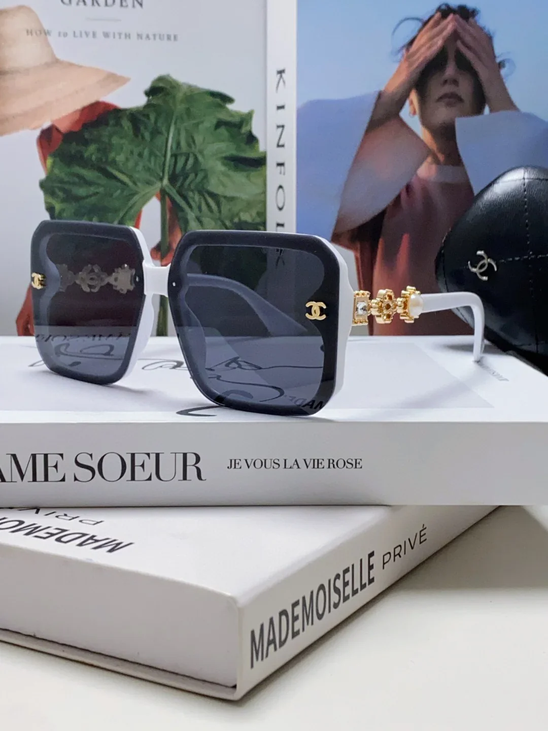 CHANEL Glasses & Sunglasses 75202607020220
