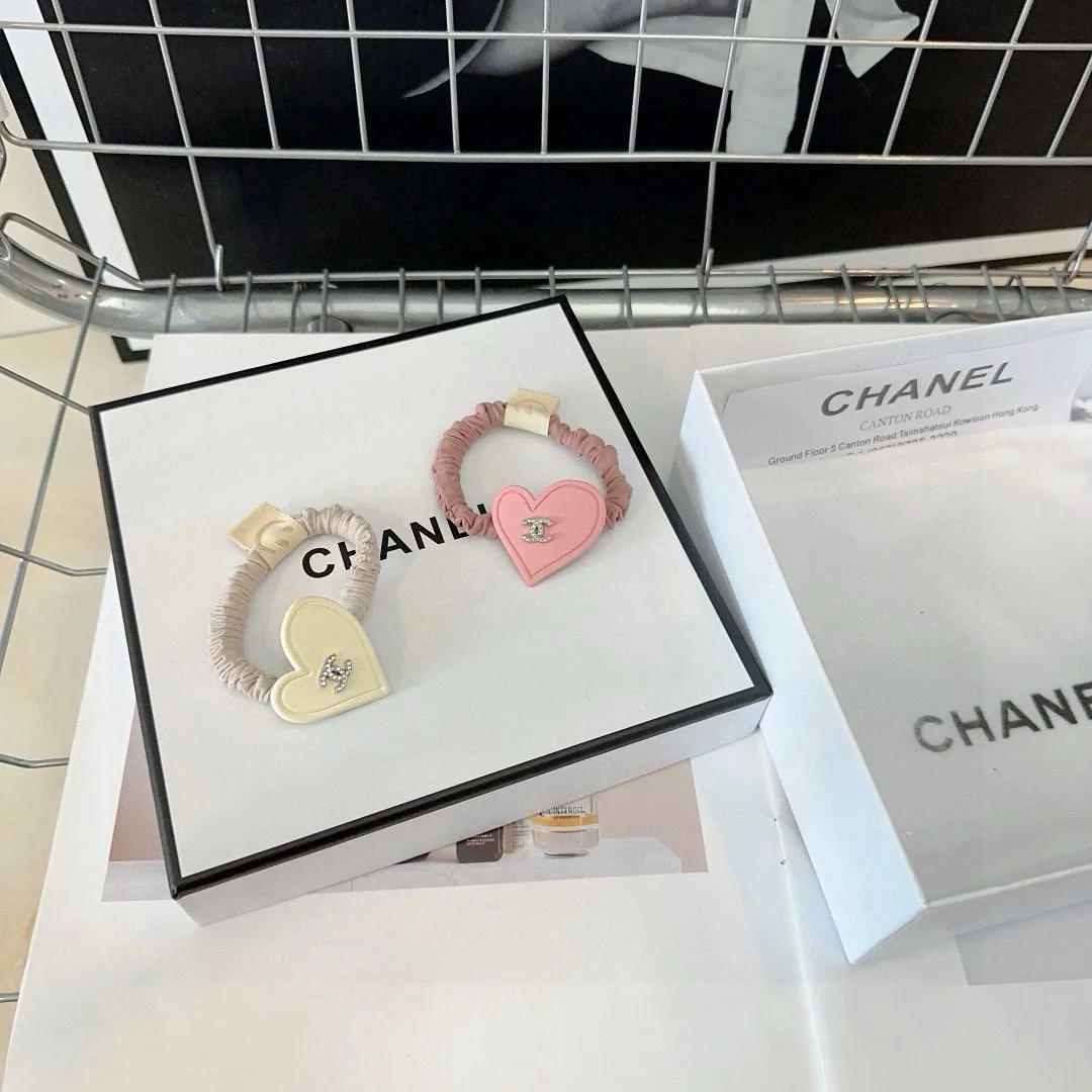Alternative view of CHANEL Hair Accessories 40202607020092