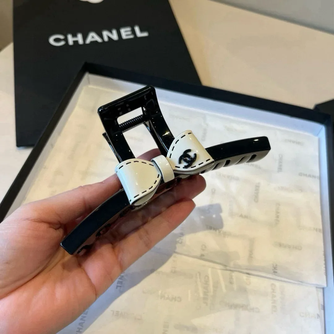 CHANEL Hair Accessories 45202607020234