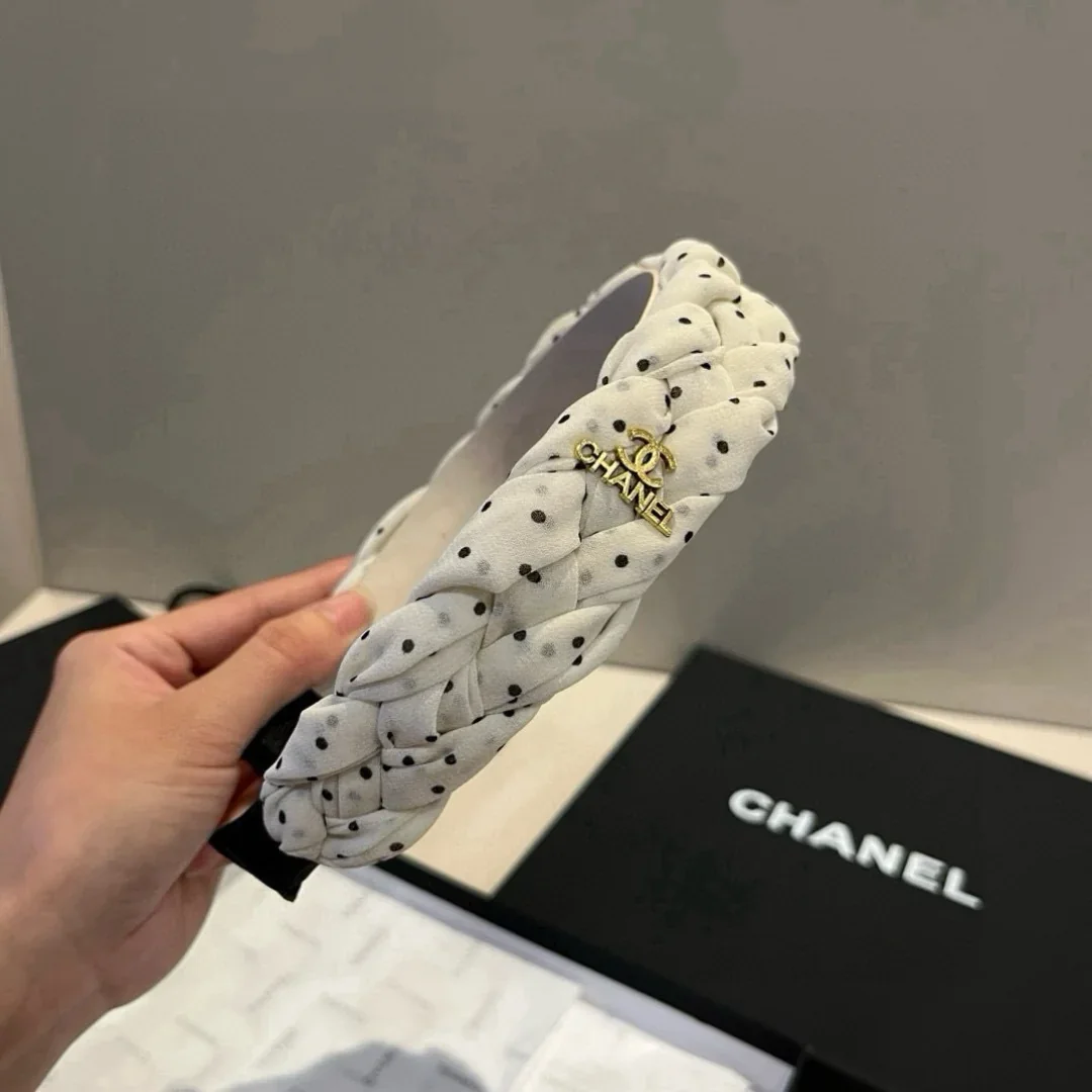 CHANEL Hair Accessories 45202607020237