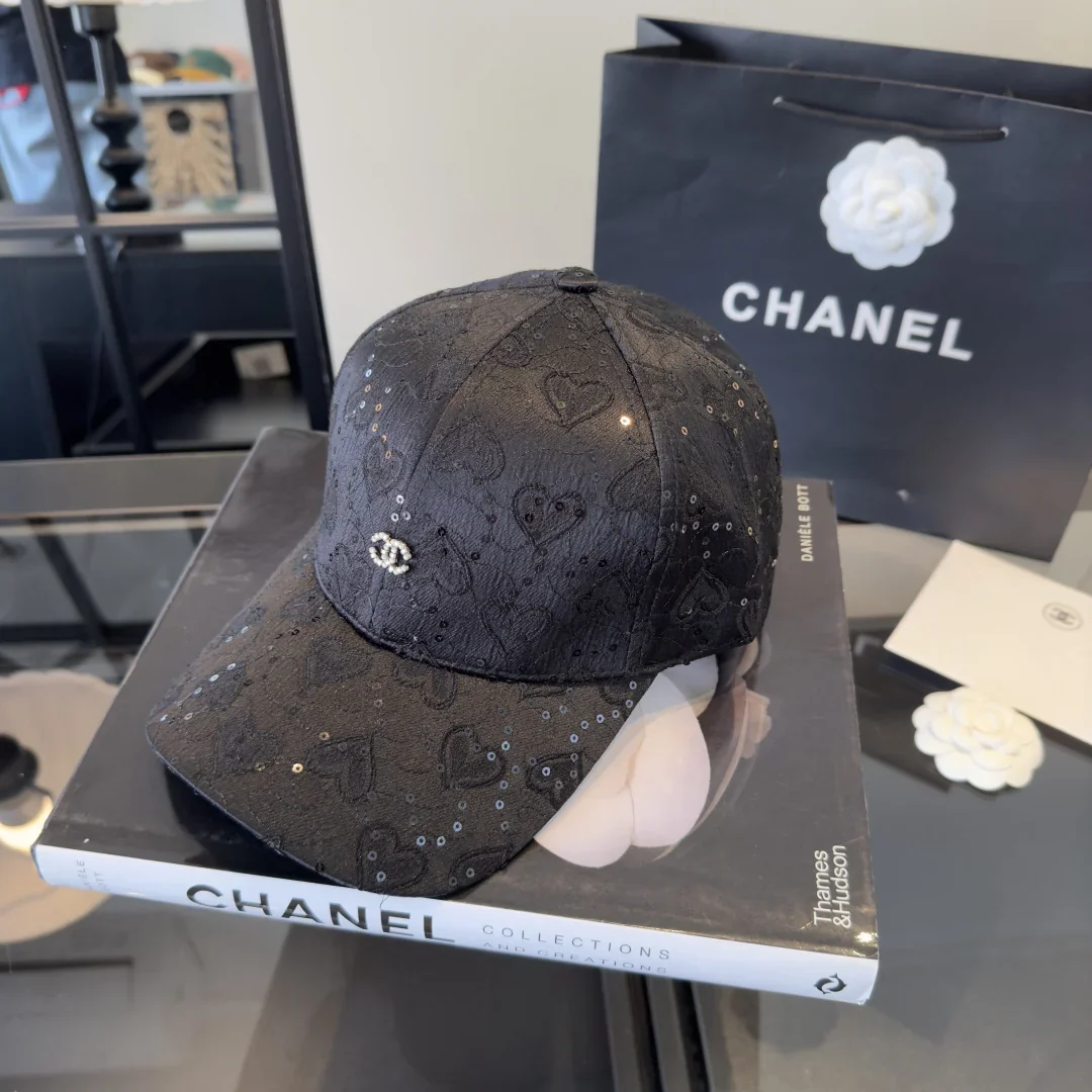 CHANEL Hats & Caps 50202607020243