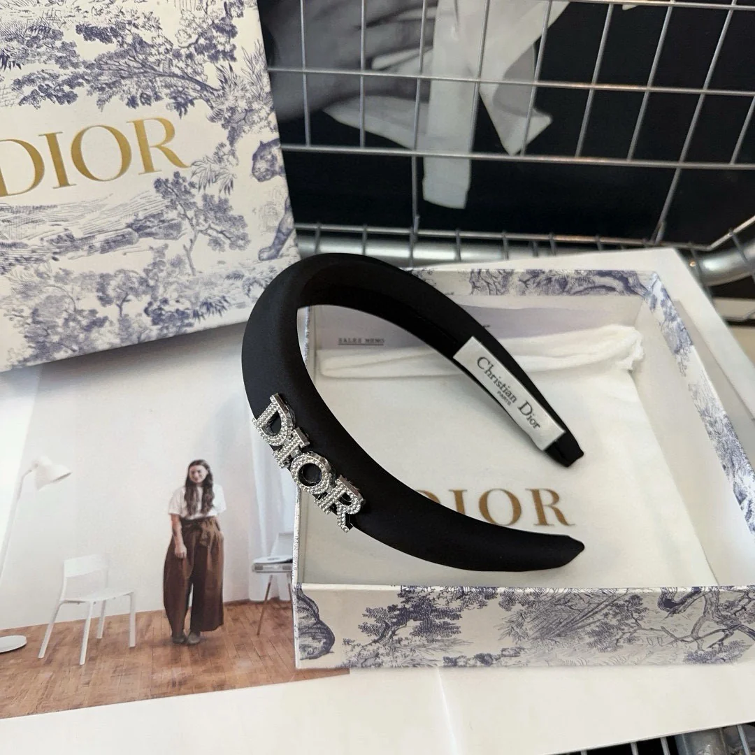 Alternative view of DIOR Hair Accessories 45202607020089