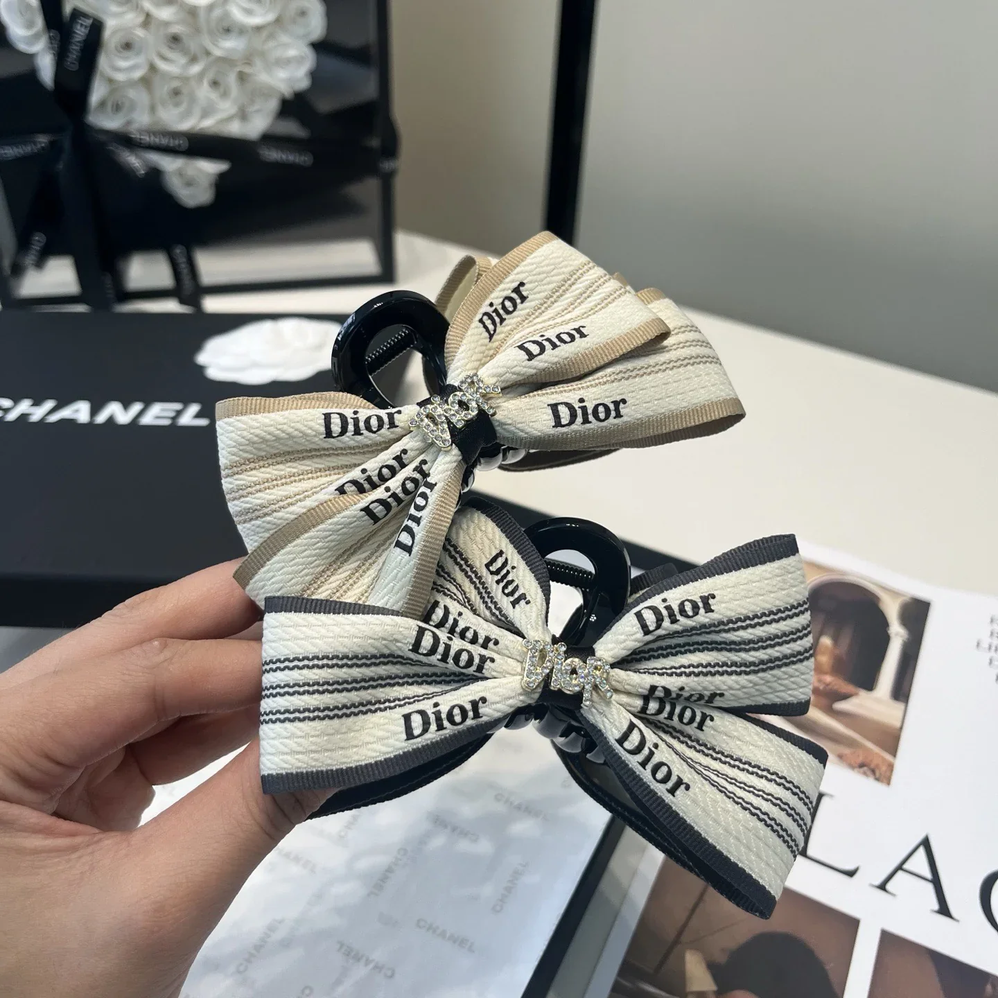 Alternative view of DIOR Hair Accessories 45202607020309