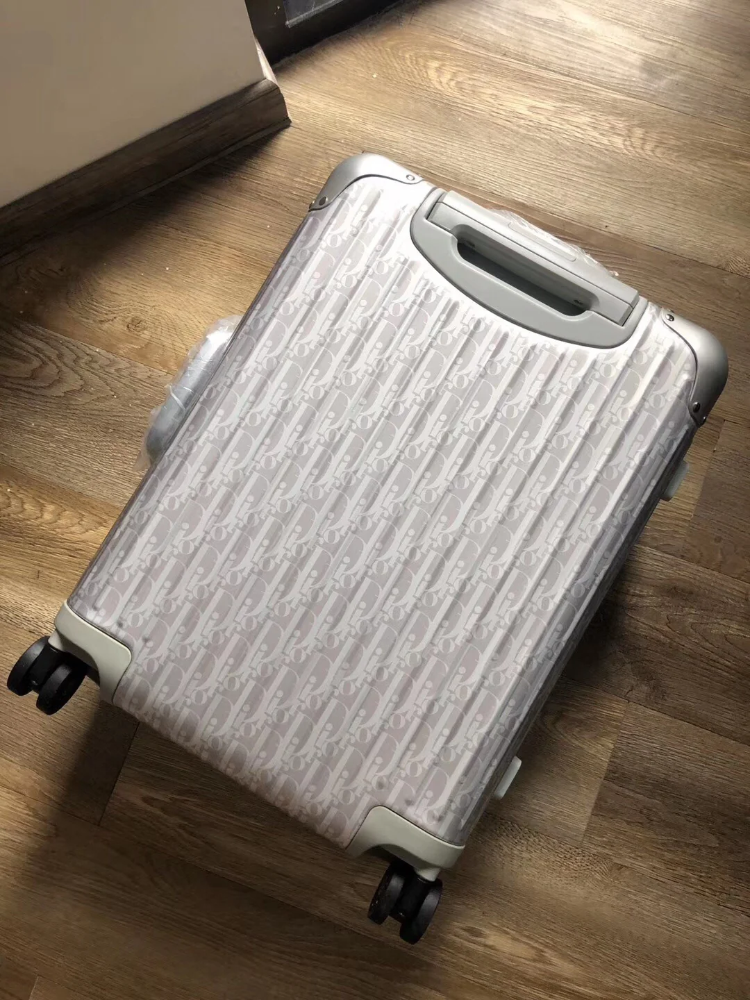 DIOR Suitcases 20inch 750202607010137 - Image 8