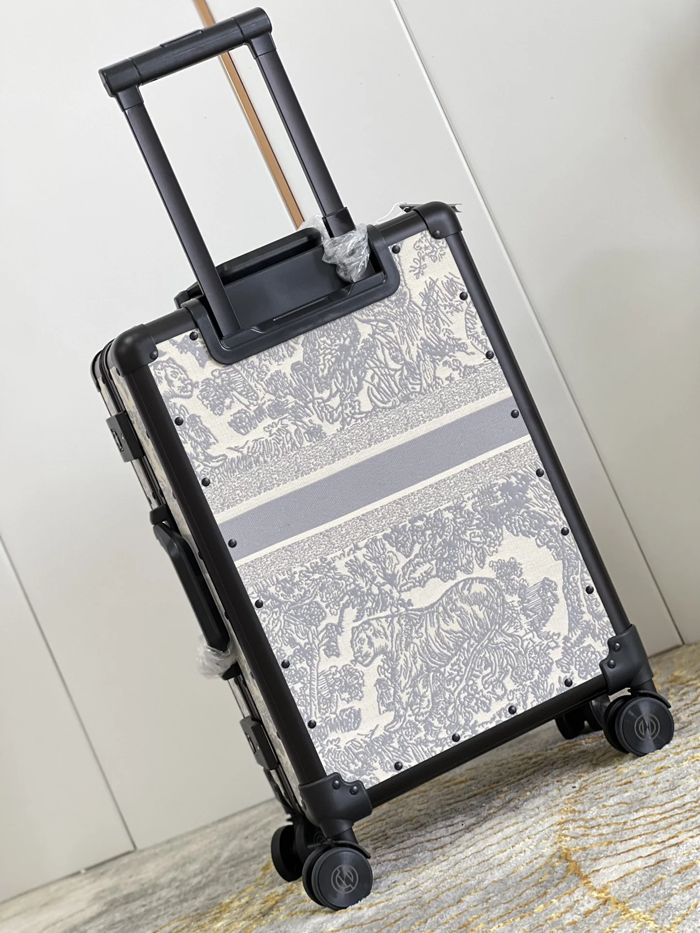 DIOR Suitcases 37x21x57cm 20inch 500202607010123 - Image 6