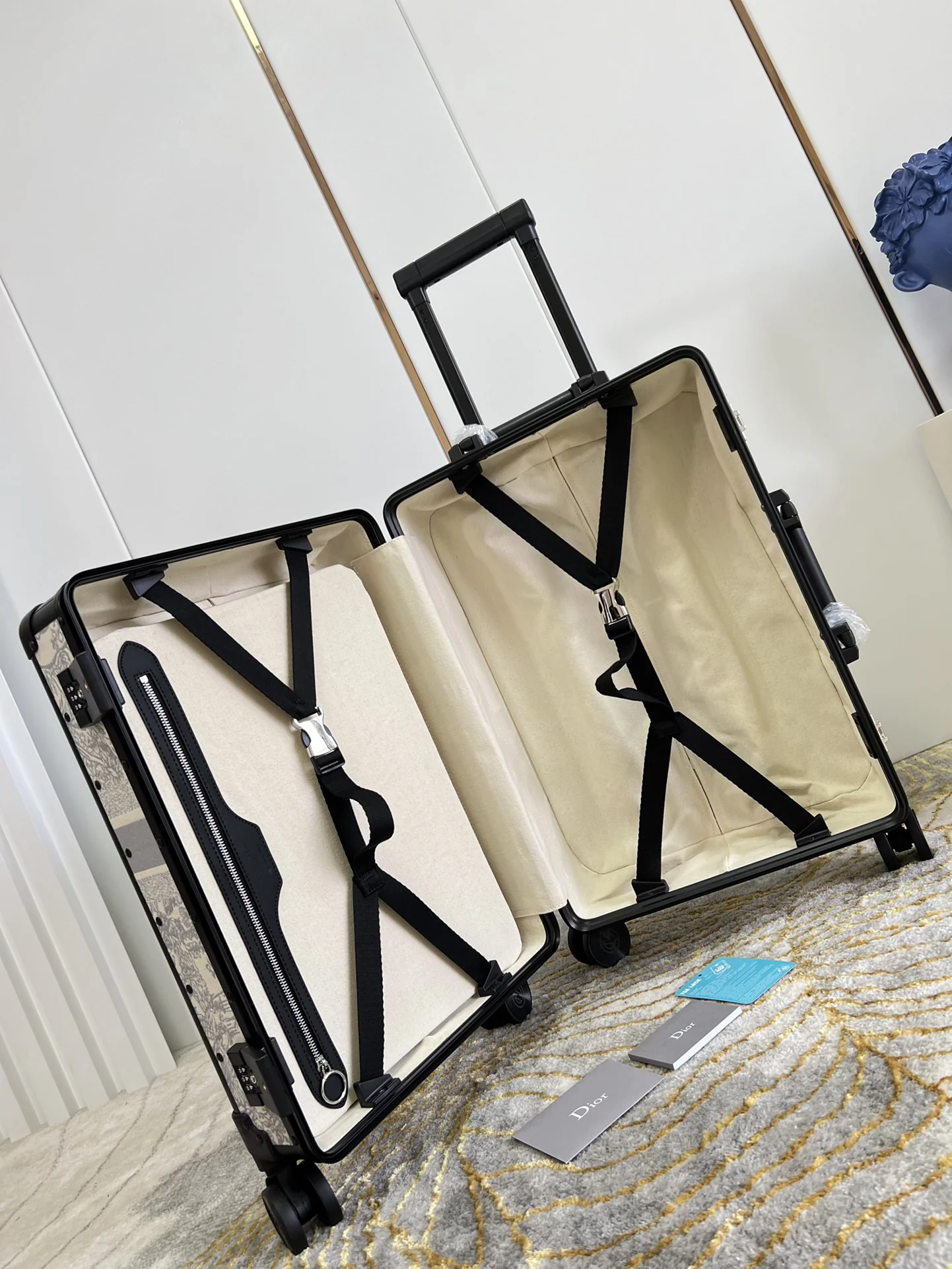 DIOR Suitcases 37x21x57cm 20inch 500202607010123 - Image 9