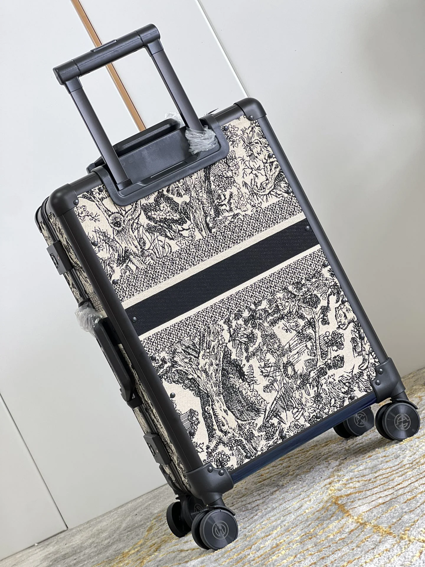 DIOR Suitcases 37x21x57cm 500202607010124 - Image 6