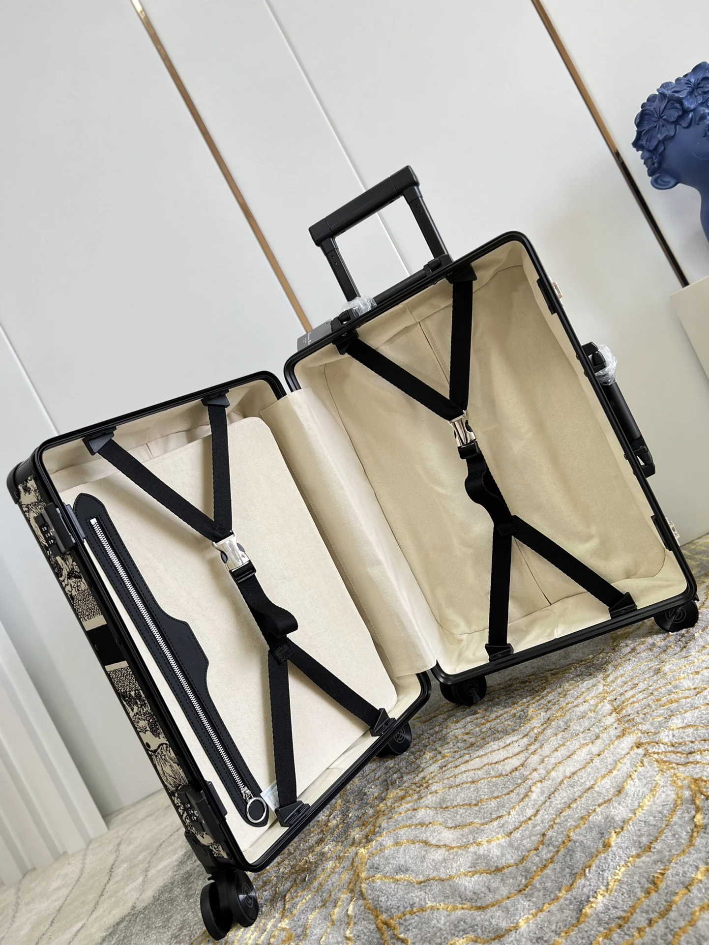 DIOR Suitcases 37x21x57cm 500202607010124 - Image 9