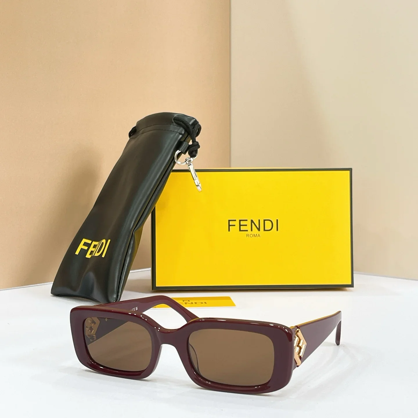 FENDI Glasses & Sunglasses 135202607020345
